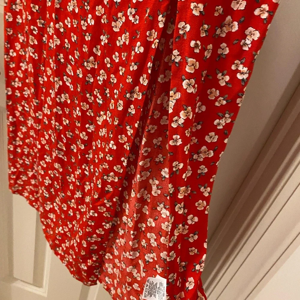 Aeropostale Red Floral Dress - Picture 4 of 7